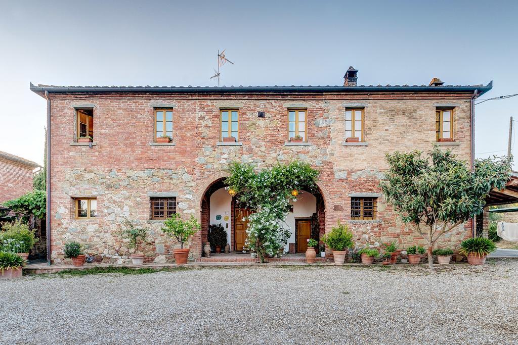 Agriturismo Il Poggiarello Foiano Della Chiana Kültér fotó