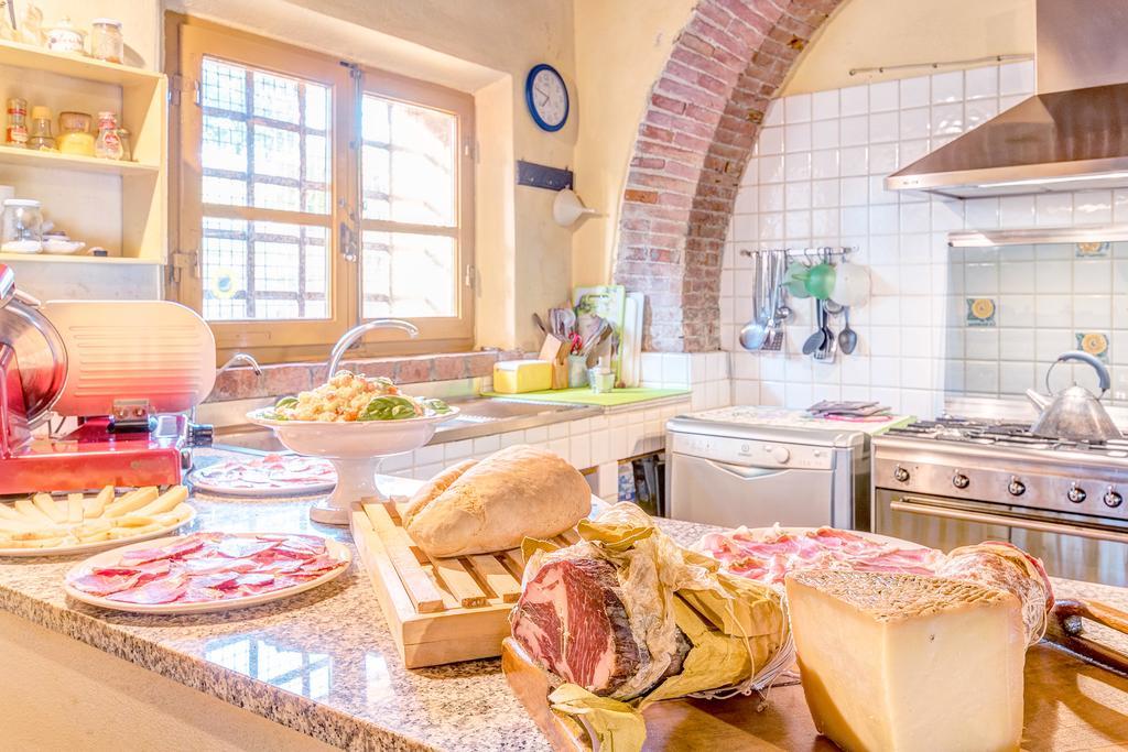 Agriturismo Il Poggiarello Foiano Della Chiana Kültér fotó
