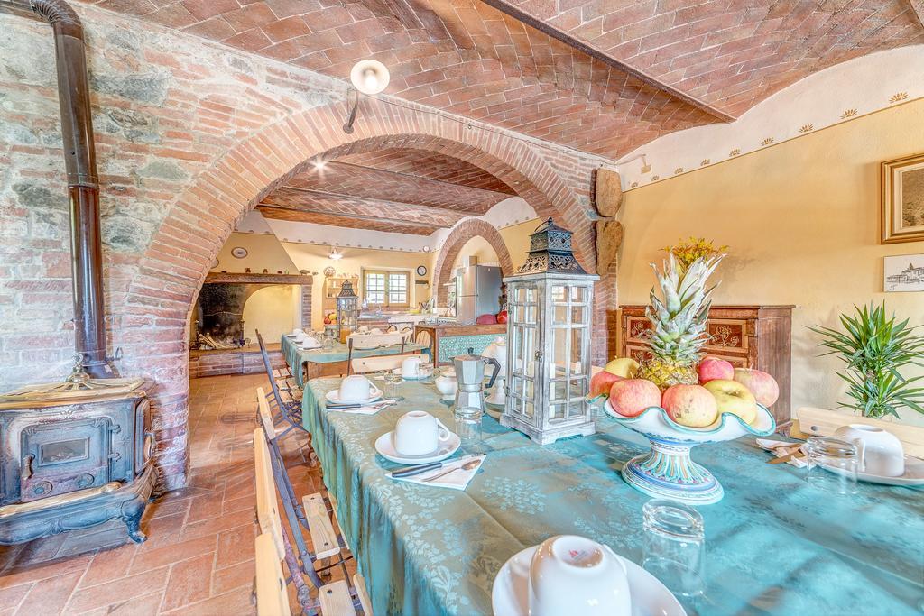 Agriturismo Il Poggiarello Foiano Della Chiana Kültér fotó