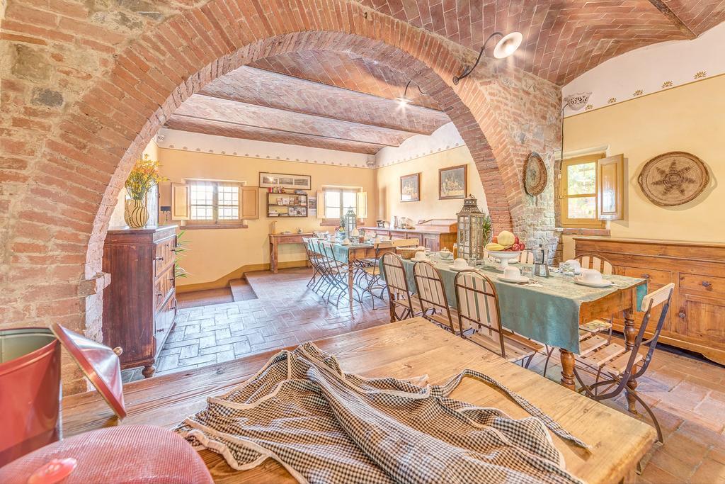 Agriturismo Il Poggiarello Foiano Della Chiana Kültér fotó