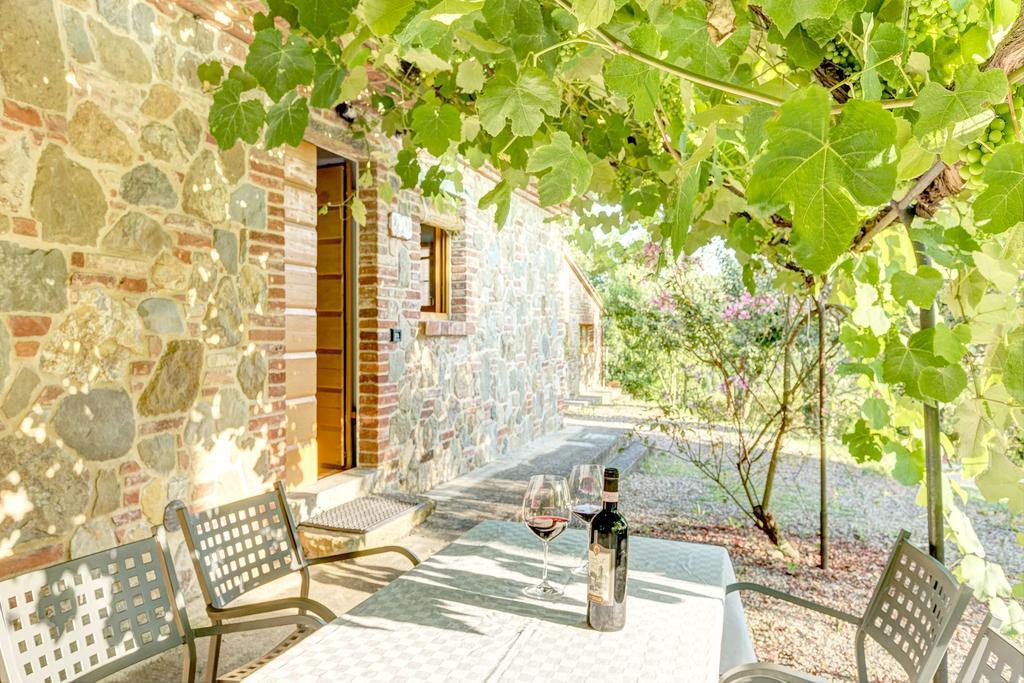 Agriturismo Il Poggiarello Foiano Della Chiana Kültér fotó